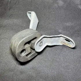 113-942 Audi Oem Exhaust System Hanger For A4 B5 Avj/ajl/atw/aeb/awm 1.8l 1.8t
