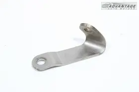 12653446 Chevrolet 2019-2021 Chevy Blazer 2.5l Engine Exhaust System Front Pipe Brace Bracket Oem