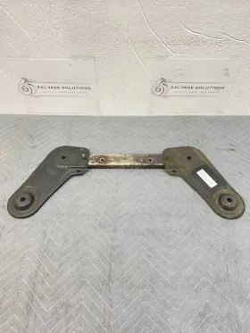 13258290 Chevrolet 2011-2019 Chevy Cruze Verano Cascada Front Exhaust Hanger Mount Bracket 8-50
