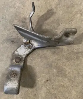 15860240 Chevrolet 2006 Chevy Silverado 2500 Hd Exhaust Hanger Bracket