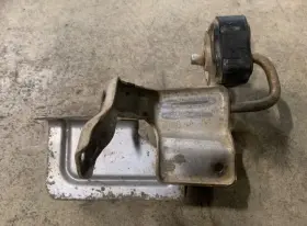 23401159 Chevrolet 2019 Chevy Silverado 6.6 Duramax Front Exhaust Bracket