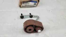 6c3z-5a242-jb Ford New Oem 1999-2007 F250 F350 Sd Exhaust Shield Bracket Hanger