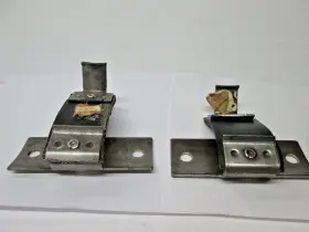 B7a-5261-c1 Ford Nos 57 Fairlane 500 Retractable Muffler Outlet Pipe Brackets And Insulators