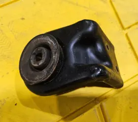 Bl34-5b245-a Ford 11-25 F-150 Exaust Muffler Center Bracket Hanger Mount Bl3z-5260-a Oem