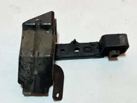 Br33-5a246-af Ford 10-14 Mustang 3.7l Exhaust Pipe Support Mount Bracket Holder Hanger Oem