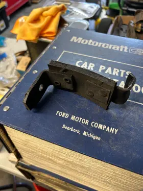 D3ta-5261-ba Ford 1973-1977 F100/ F350 Truck Exhaust Tailpipe Hanger Bracket D3ta-5261-a