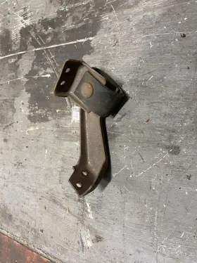 D4bz-5260-a Ford 1974 Maverick Exhaust Bracket And Insulator Oem Vintage
