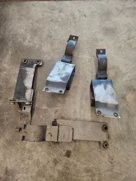 E3ht5b260fa Ford Ltl9000 Exhaust Brackets