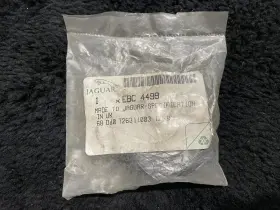 Ebc4499 Jaguar Xjs Xj6 Vdp Xj8 X300 X308 1995-03 Exhaust Hanger Rubber New Oem