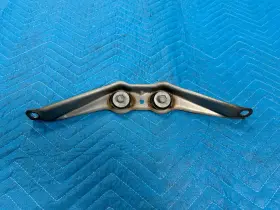 17506-50120 Lexus Oem Ls430 Gs430 Sc430 Exhaust Front Pipe Support Bracket No.1 2004-2010