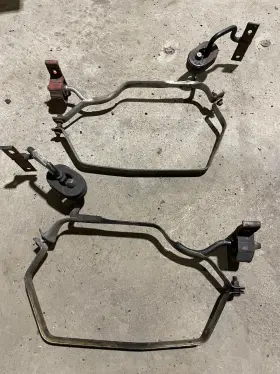 18207546980 Mini Cooper R53 Muffler Brackets/hangers Includes Both Sides With Body Mounts