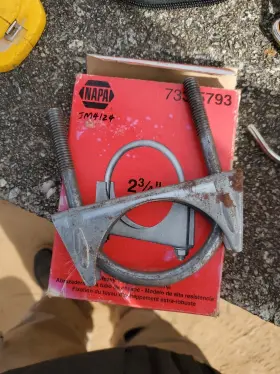 733-5793 Napa New Heavy Duty Exhaust Clamp 2 3/4 Inch 3/8 Saddle Hanger