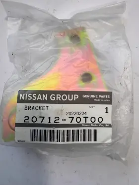 20712-70t00 Nissan Genuine Exhaust Bracket