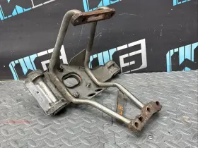 99611122702 Porsche Oem 911 996 3.4l Mt Exhaust Muffler Bracket Hanger Left Side 1999-2001