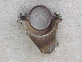 1750720030 Toyota 175070a060 Camry Exhaust Bracket 1997 1998 1999 2000 2001