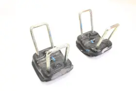 504.to1810 Toyota 05-15 Tacoma 4.0l Pair Of Left And Rear Leaf Spring Hangers