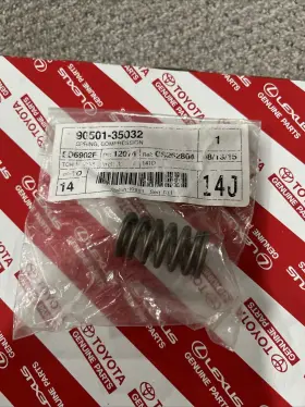90501-35032 Toyota Genuine Exhaust Bolt And Spring