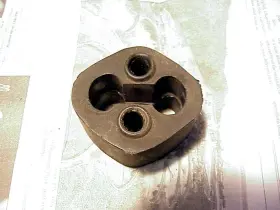 1206468 Volvo Exhaust System Hanger 1985 240 244 245 Replacement 11