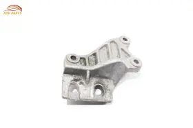 31439850 Volvo Xc90 2.0l Engine Exhaust System Pipe Mount Bracket Oem 2016 - 2022
