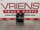 Peterbilt Bracket-engine Sprt Rear Cast Alum 05-15035M000NUMEROUS Used. Price: $300.00.